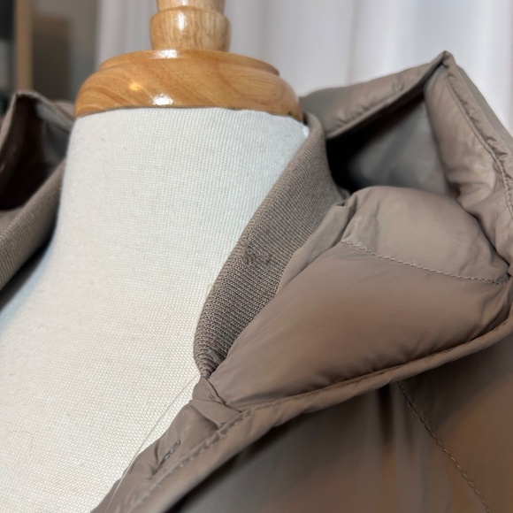 MICHAEL KORS PACKABLE TAUPE PUFFER COAT - SIZE SMALL - Picture 4 of 8